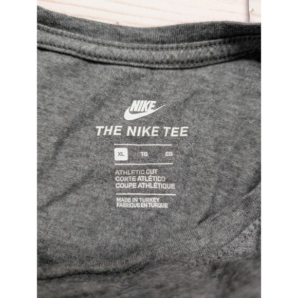 The Nike Tee Size XL JUST DO IT Graphic Gray Short Sleeve‎ Womens Top - Picture 2 of 8